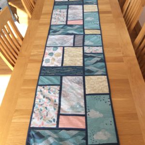 Elements table runner