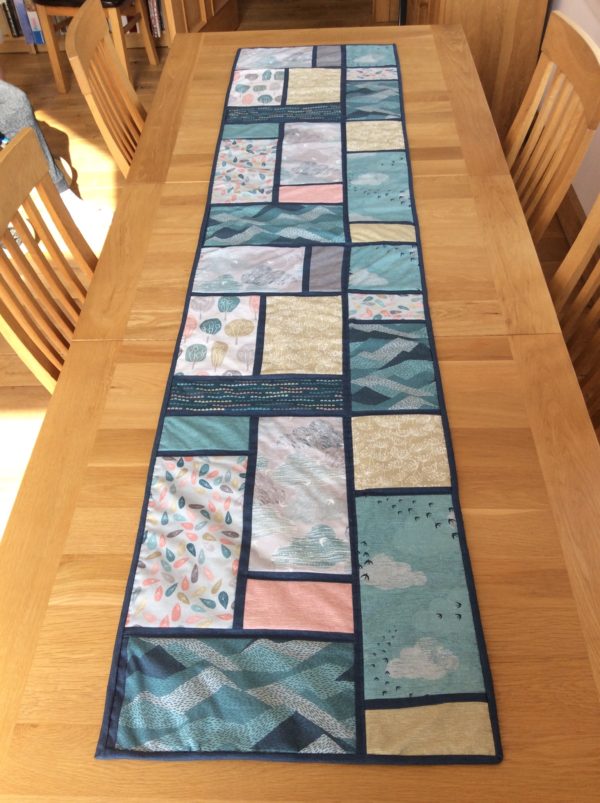 Elements table runner